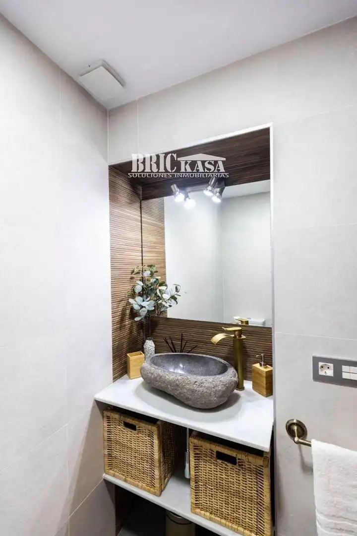 Badezimmer von Gebäude zum Verkauf in Cáceres