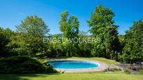 Piscina de Finca rústica en venda en Hondarribia amb Aire condicionat, Calefacció i Jardí privat