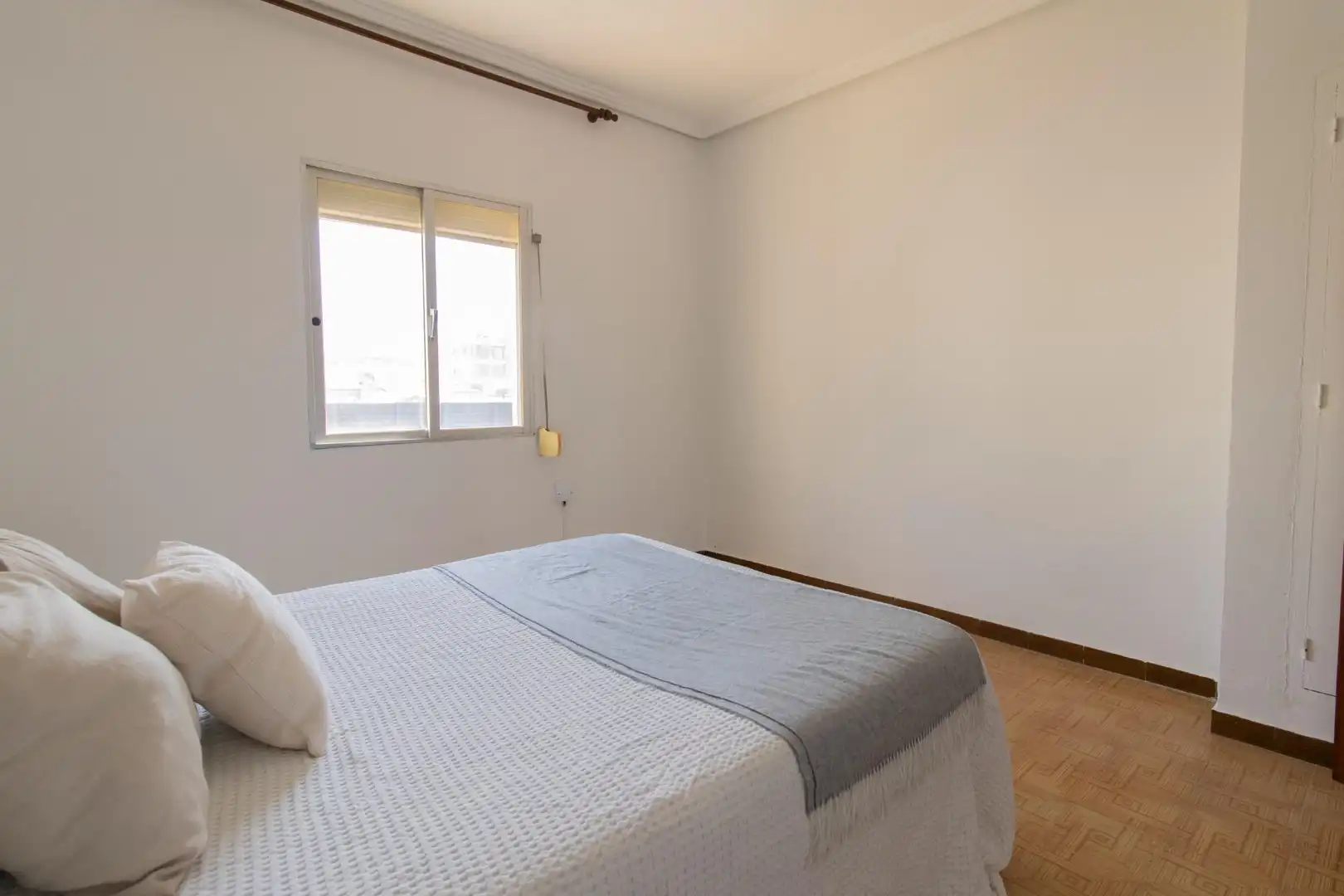 Bedroom of Flat for sale in Sagunto / Sagunt  with Furnished and Balcony