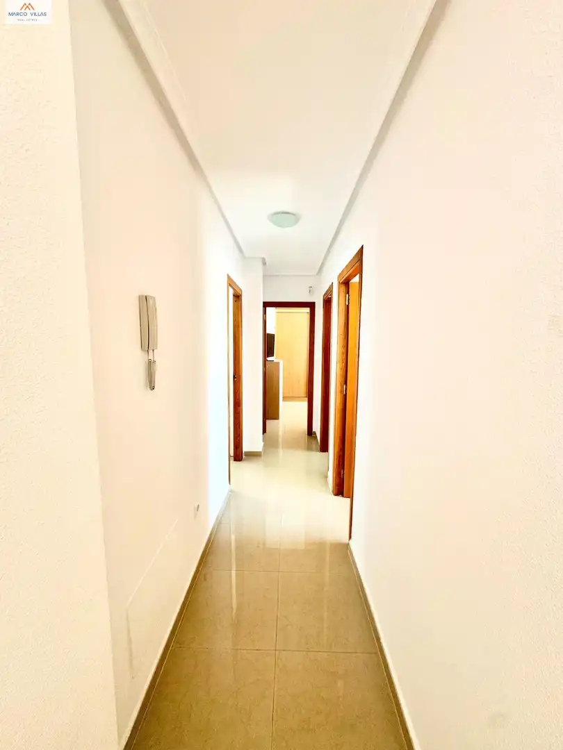 Casa o xalet en venda en San Fulgencio amb Aire condicionat, Jardí privat i Piscina