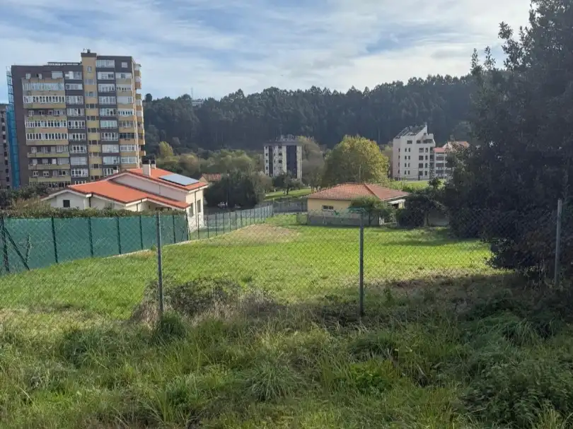 Residencial en venda en Castrillón