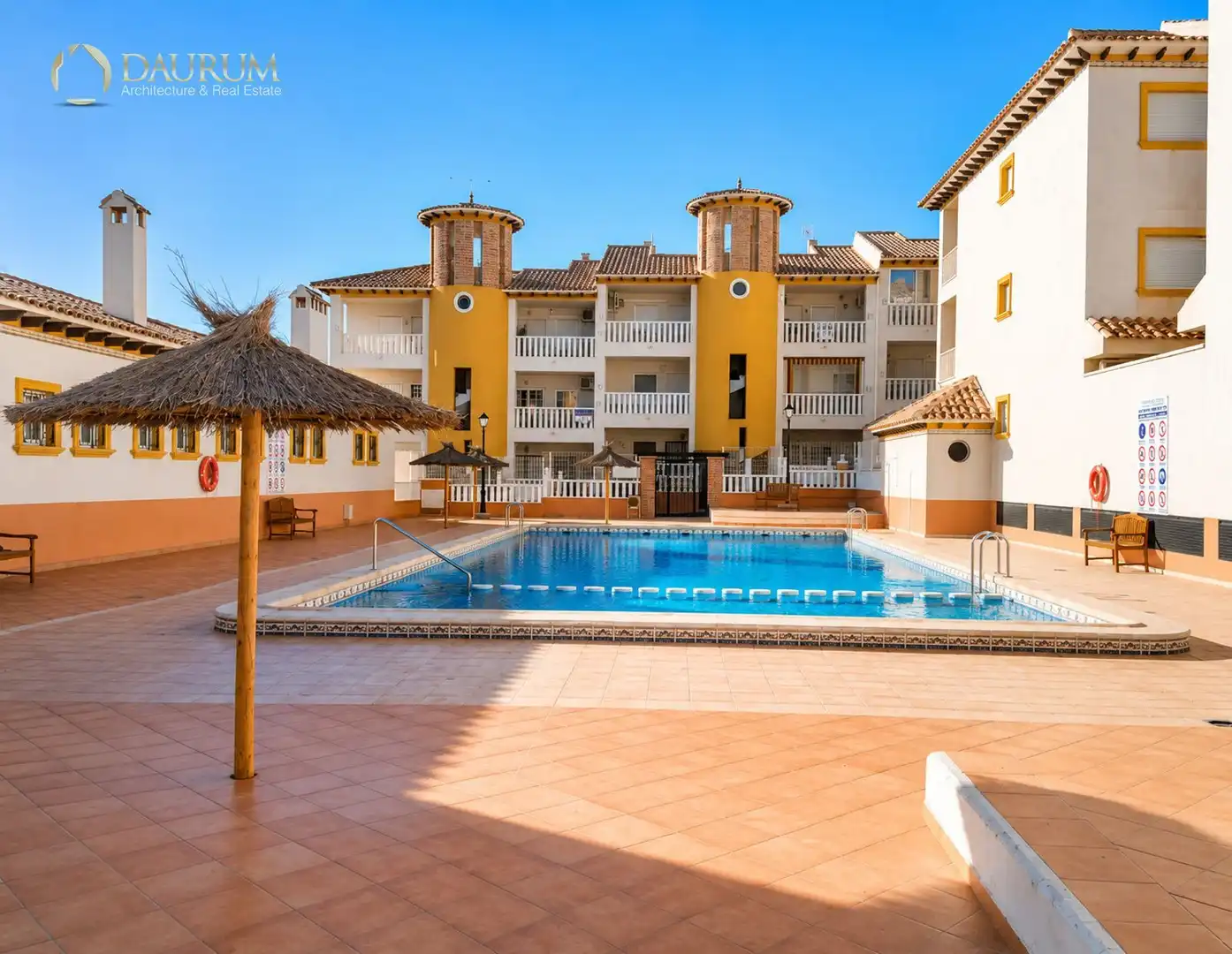 Swimming pool of Flat for sale in Elche / Elx  with Air Conditioner, Heating and Terrace