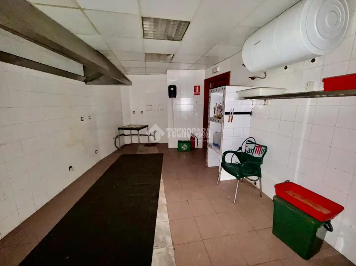 Local en venta en León Capital  con Calefacción