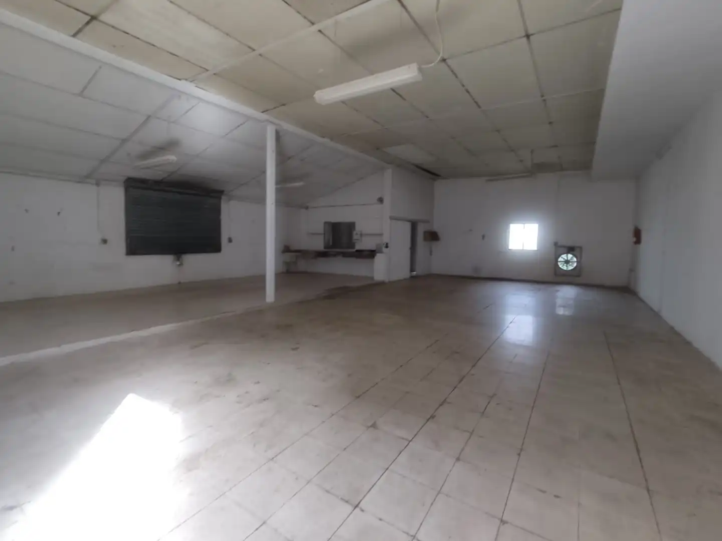 Nave industrial en venta en Jaén