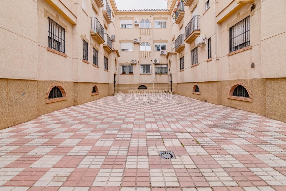 Vista exterior de Pis en venda en Armilla