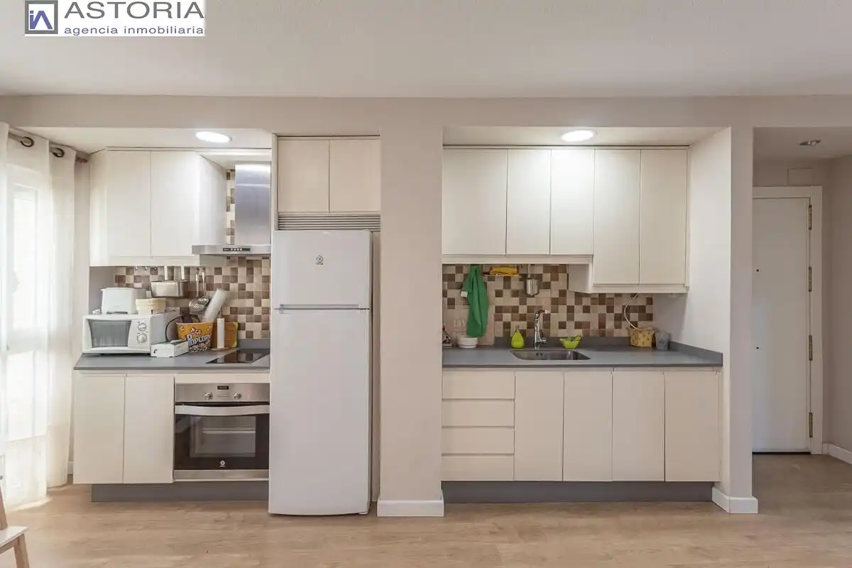Piso en venta en Calle HINOJOSA, imagen 4