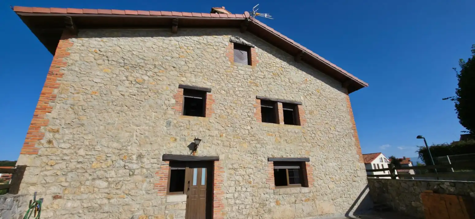 Vista exterior de Casa o chalet en venta en Ribamontán al Mar con Calefacción, Jardín privado y Parquet