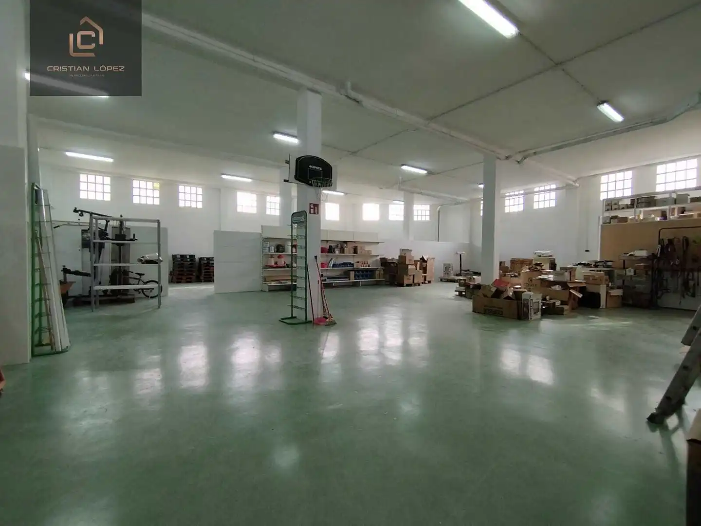 Local comercial en venta en Rúa Rosalía de Castro 23, imagen 18
