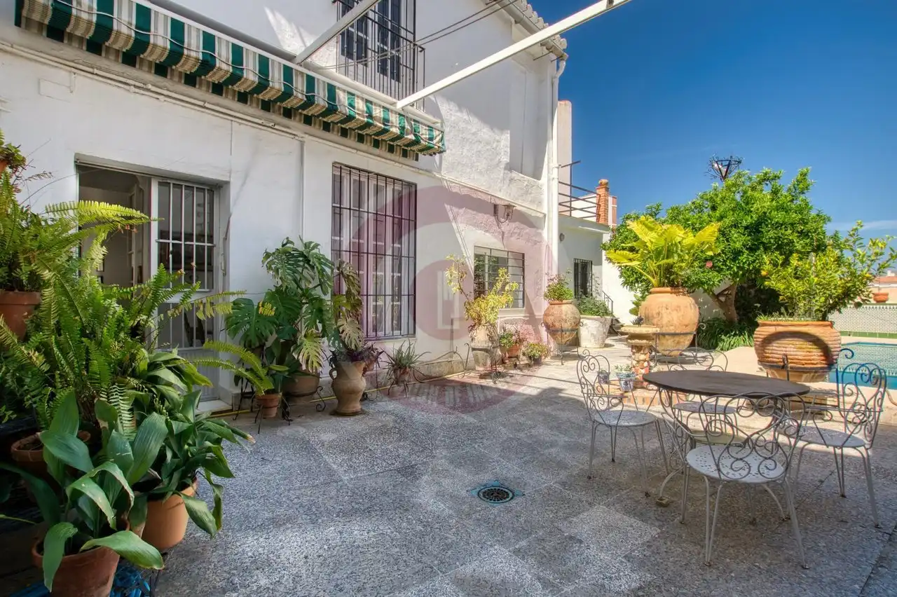 Terrassa de Casa o xalet en venda en Vélez-Málaga amb Jardí privat i Piscina