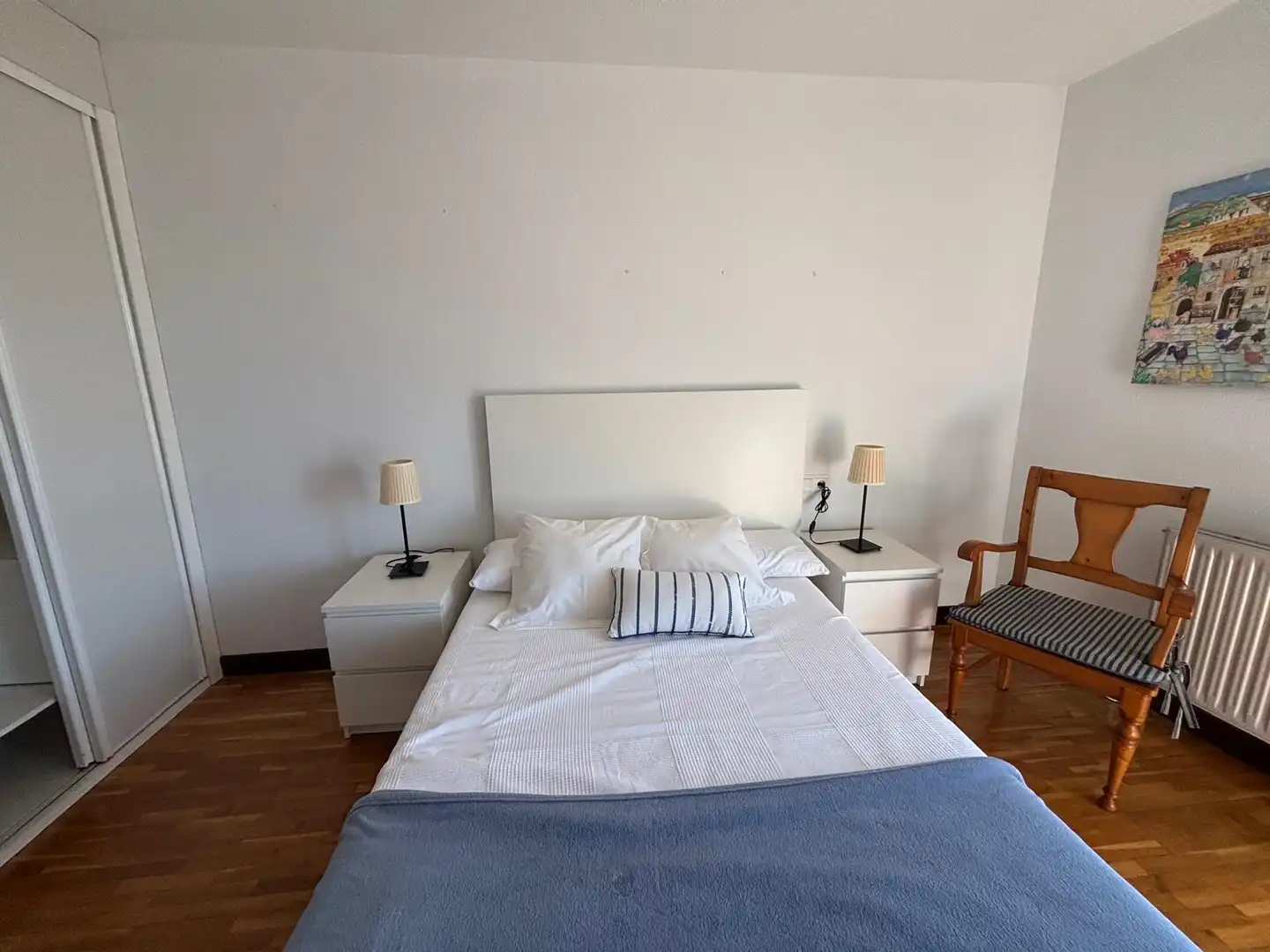 Habitación de Piso de alquiler en  Pamplona / Iruña con Calefacción, Parquet y Terraza