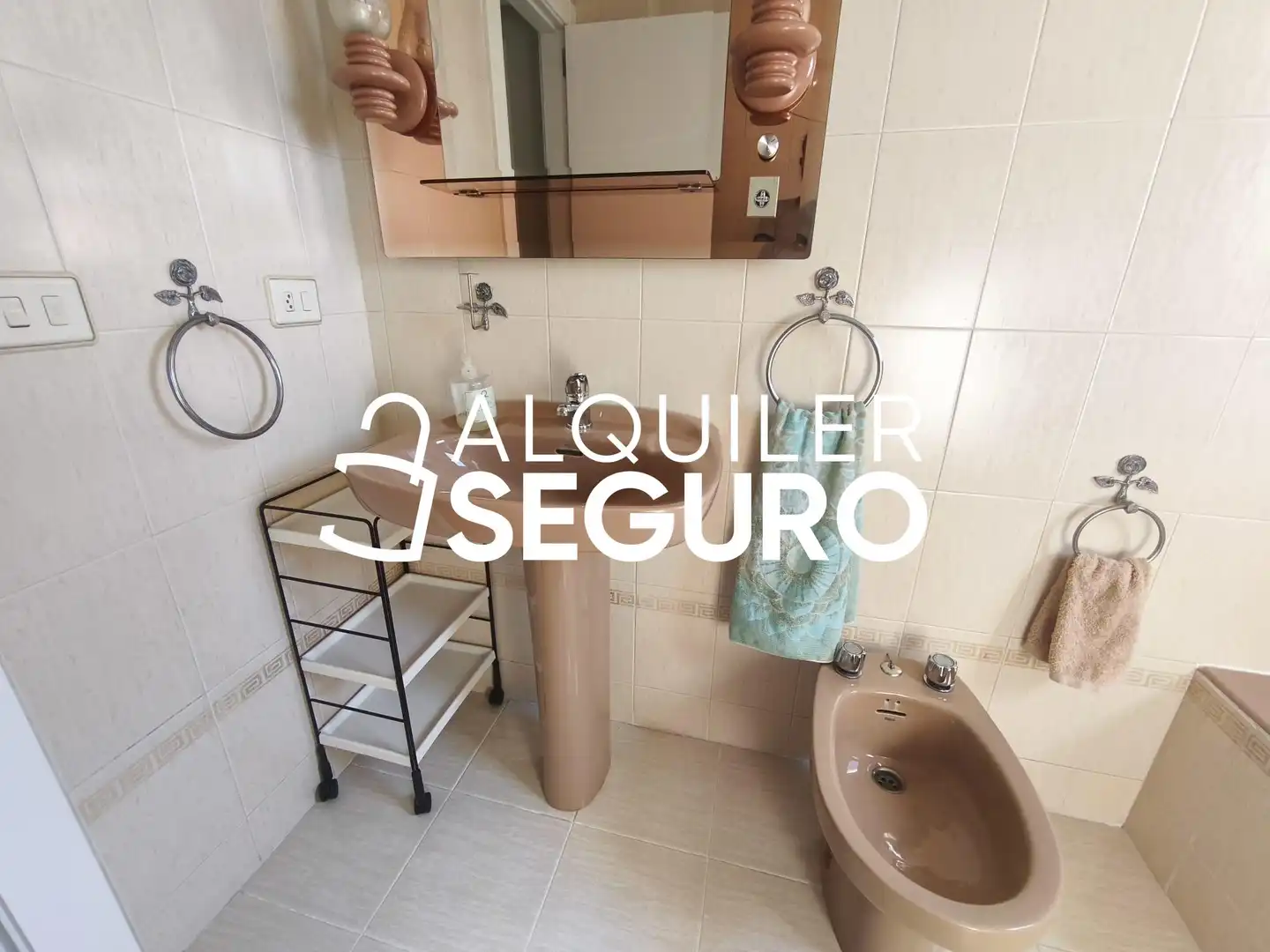 Baño de Piso de alquiler en Zaragoza con Aire acondicionado, Calefacción y Terraza
