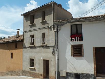 Vista exterior de Casa adosada en venda en Oristà