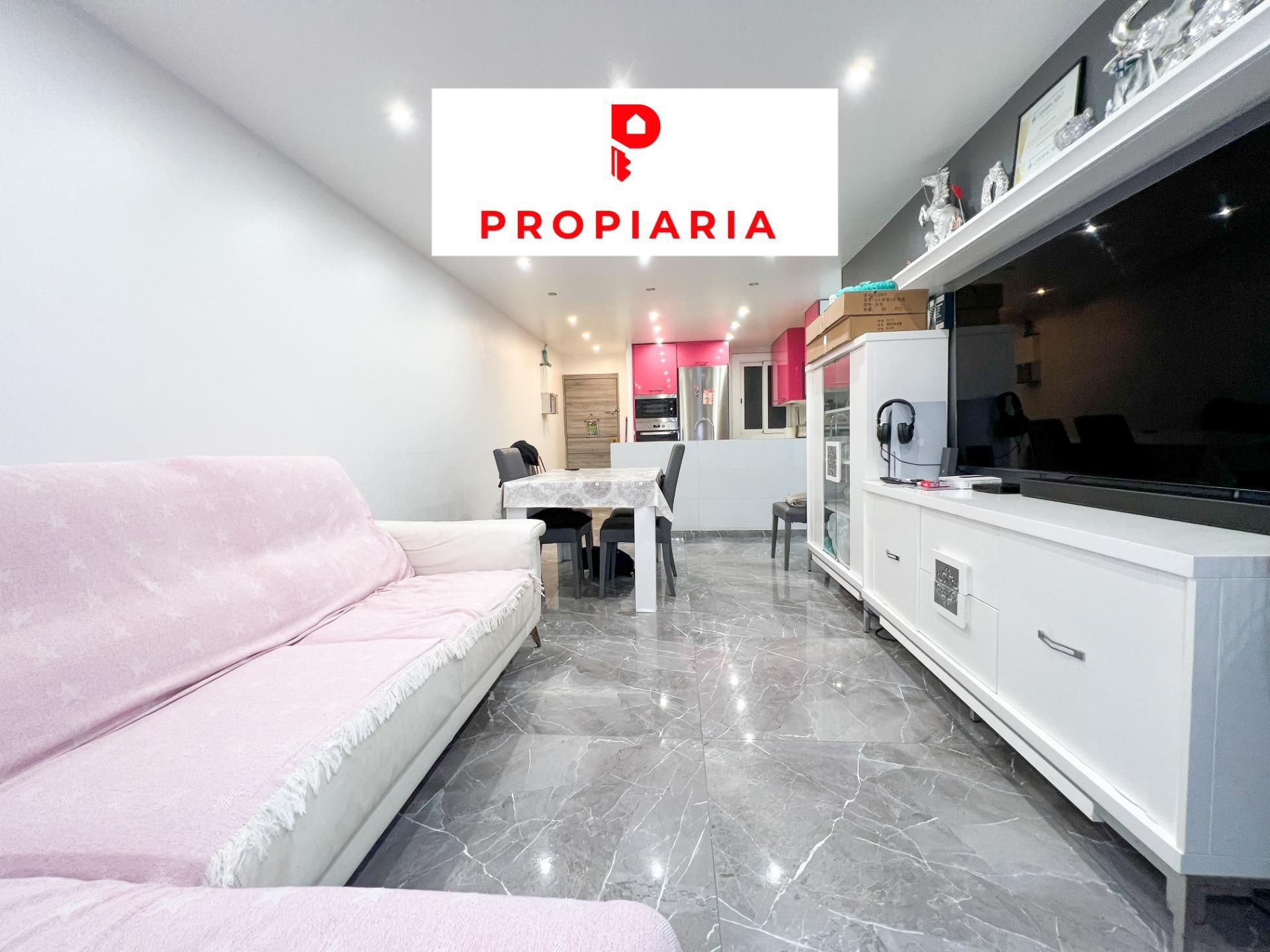 Flat for sale in Sant Adrià de Besòs  with Air Conditioner and Balcony