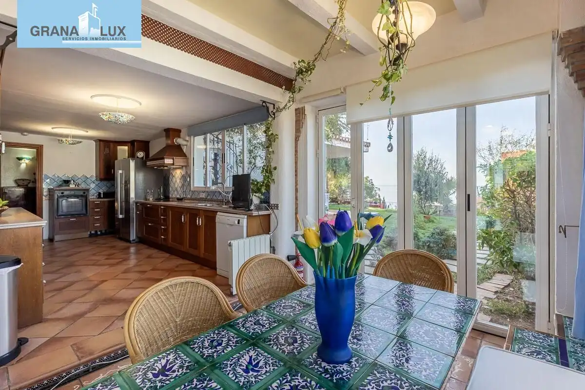 Dining room of Houses for sale in Almuñécar  with Air Conditioner, Heating and Private garden