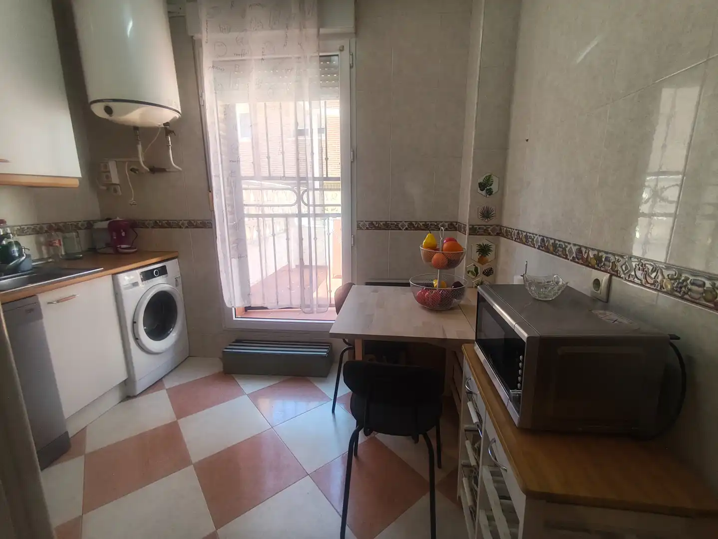 Kitchen of Flat for rent in Valmojado  with Air Conditioner, Heating and Private garden