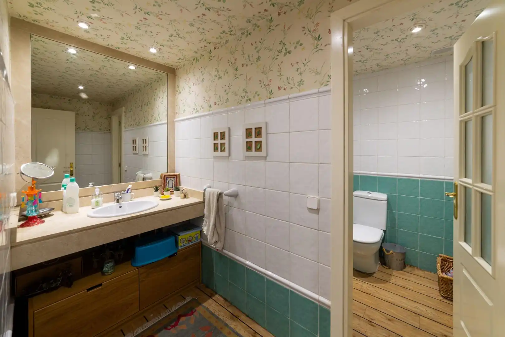 Baño de Casa adosada en venta en Simancas con Calefacción, Jardín privado y Alarma