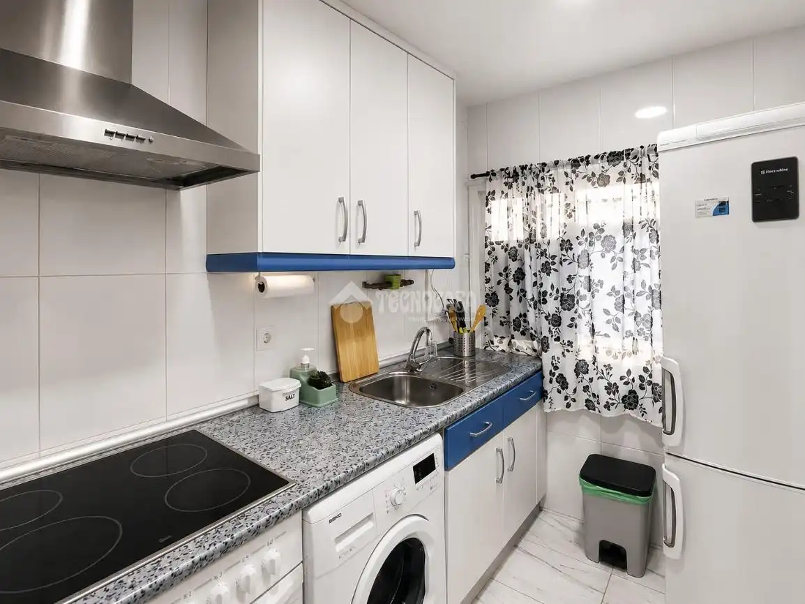 Kitchen of Flat for sale in Zaragoza