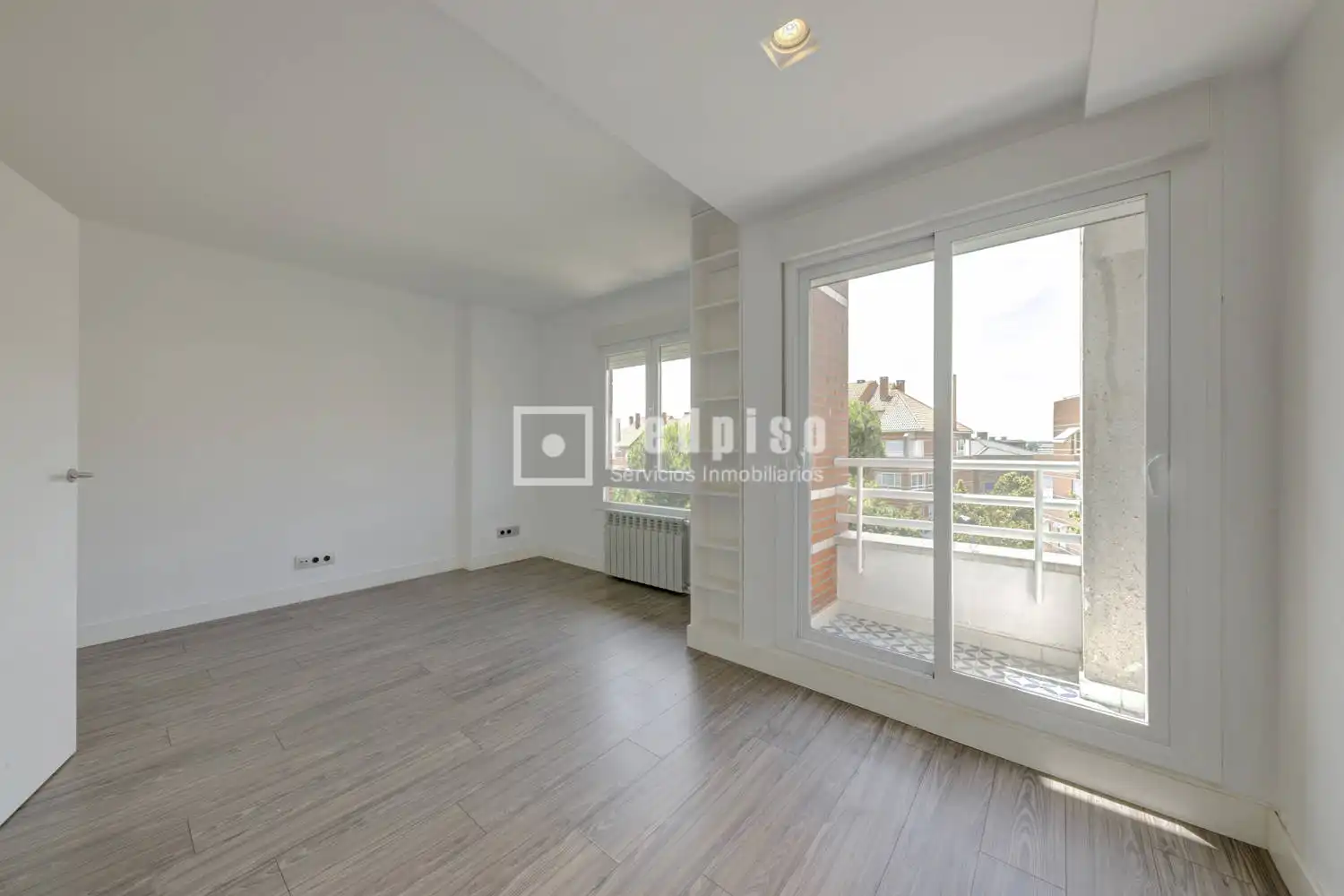 Habitación de Ático en venta en Pozuelo de Alarcón con Calefacción, Jardín privado y Terraza