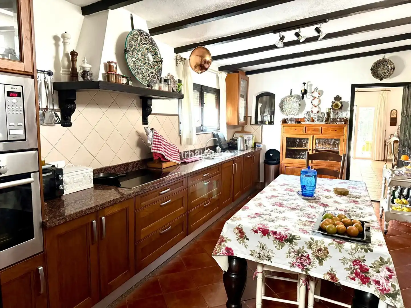 Chalet con piscina en venta en Avenida José Luis Carrillo 6, imagen 4