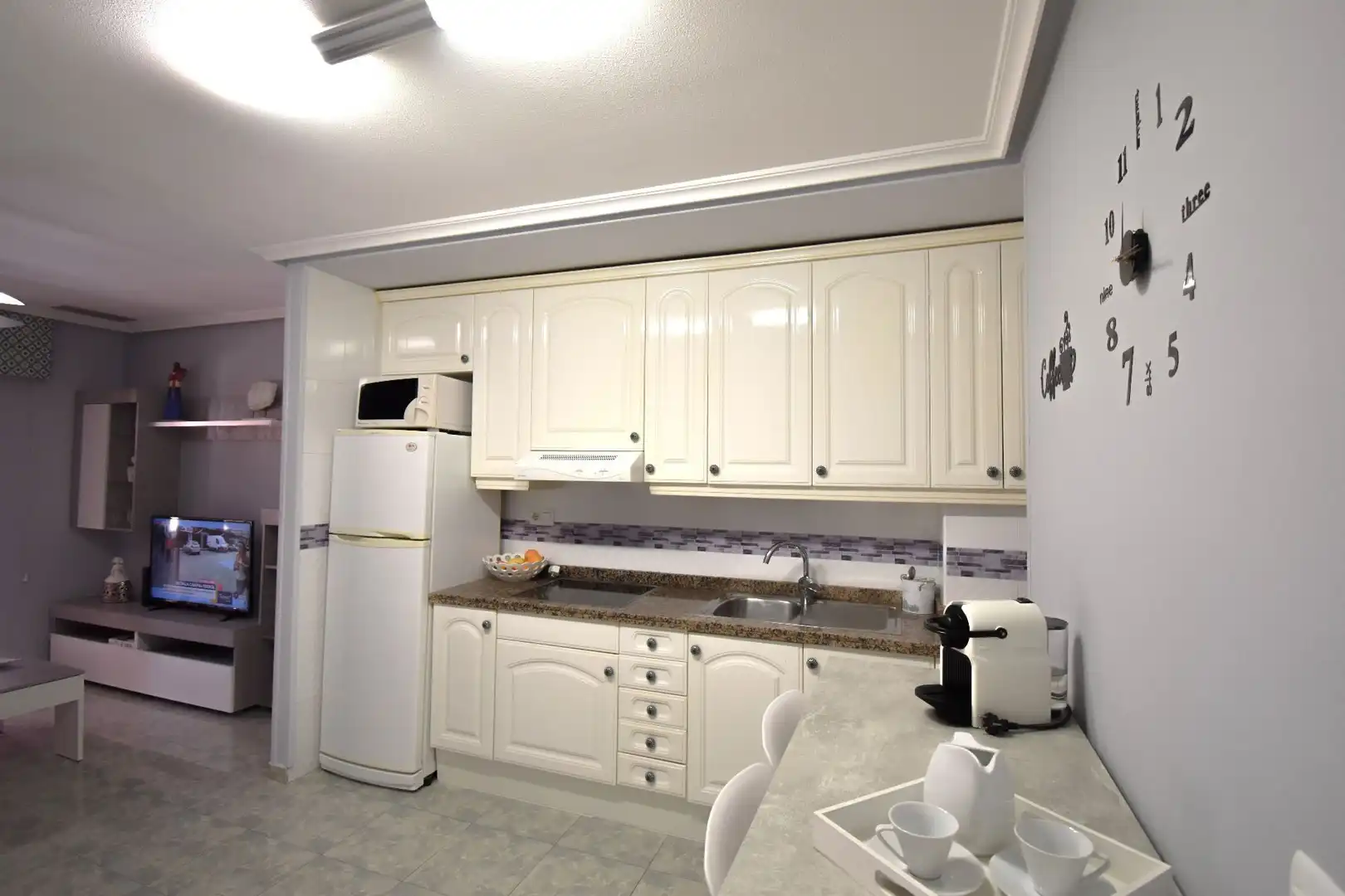 Cocina de Apartamento de alquiler en Santa Pola con Aire acondicionado, Calefacción y Terraza
