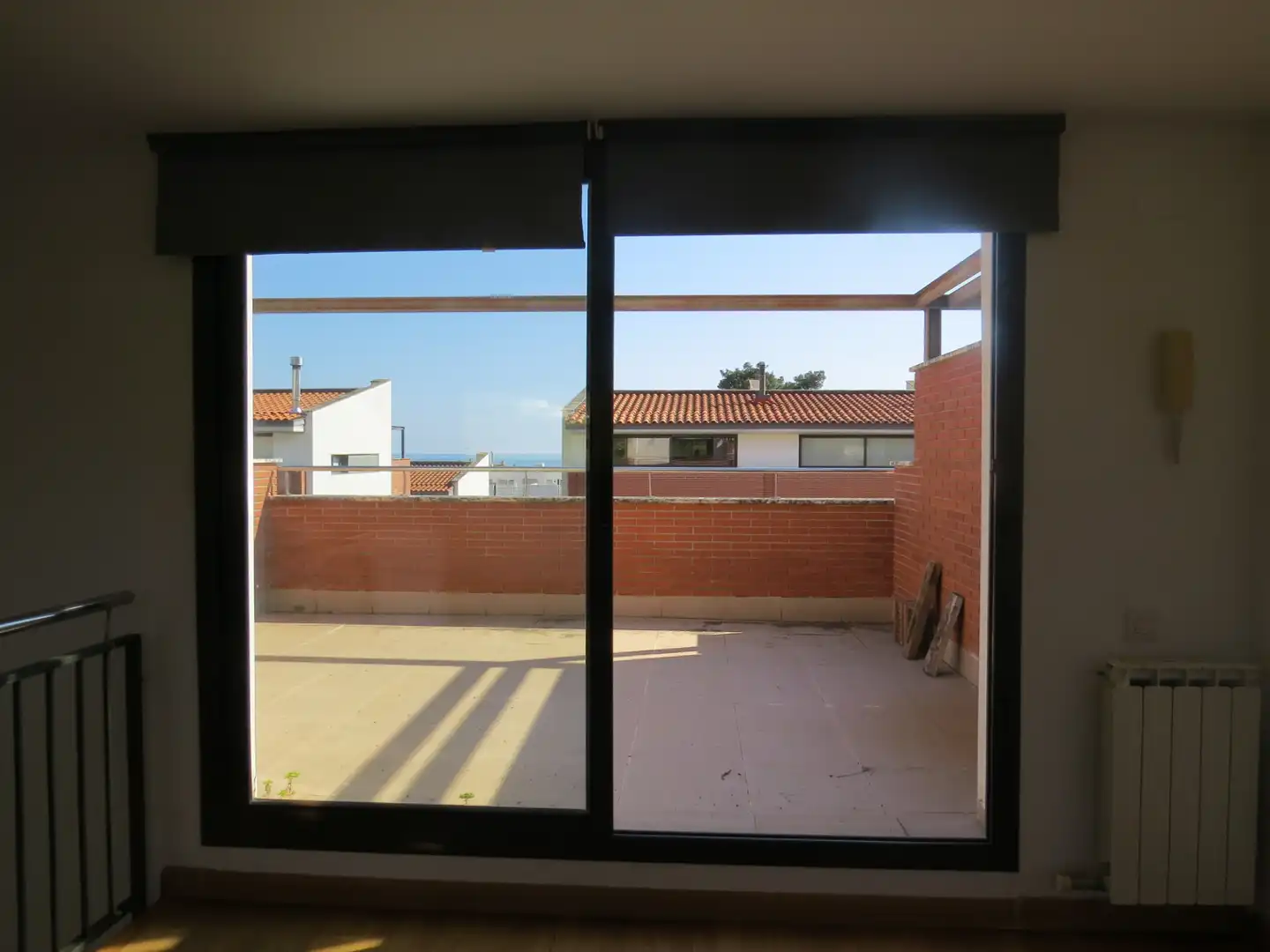 Terrasse von Einfamilien-Reihenhaus zum Verkauf in Sant Andreu de Llavaneres mit Klimaanlage, Heizung und Parkett