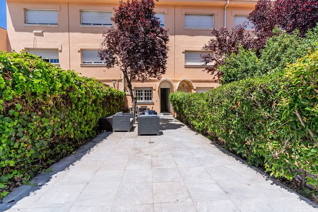 Terrassa de Casa adosada en venda en Tetuán