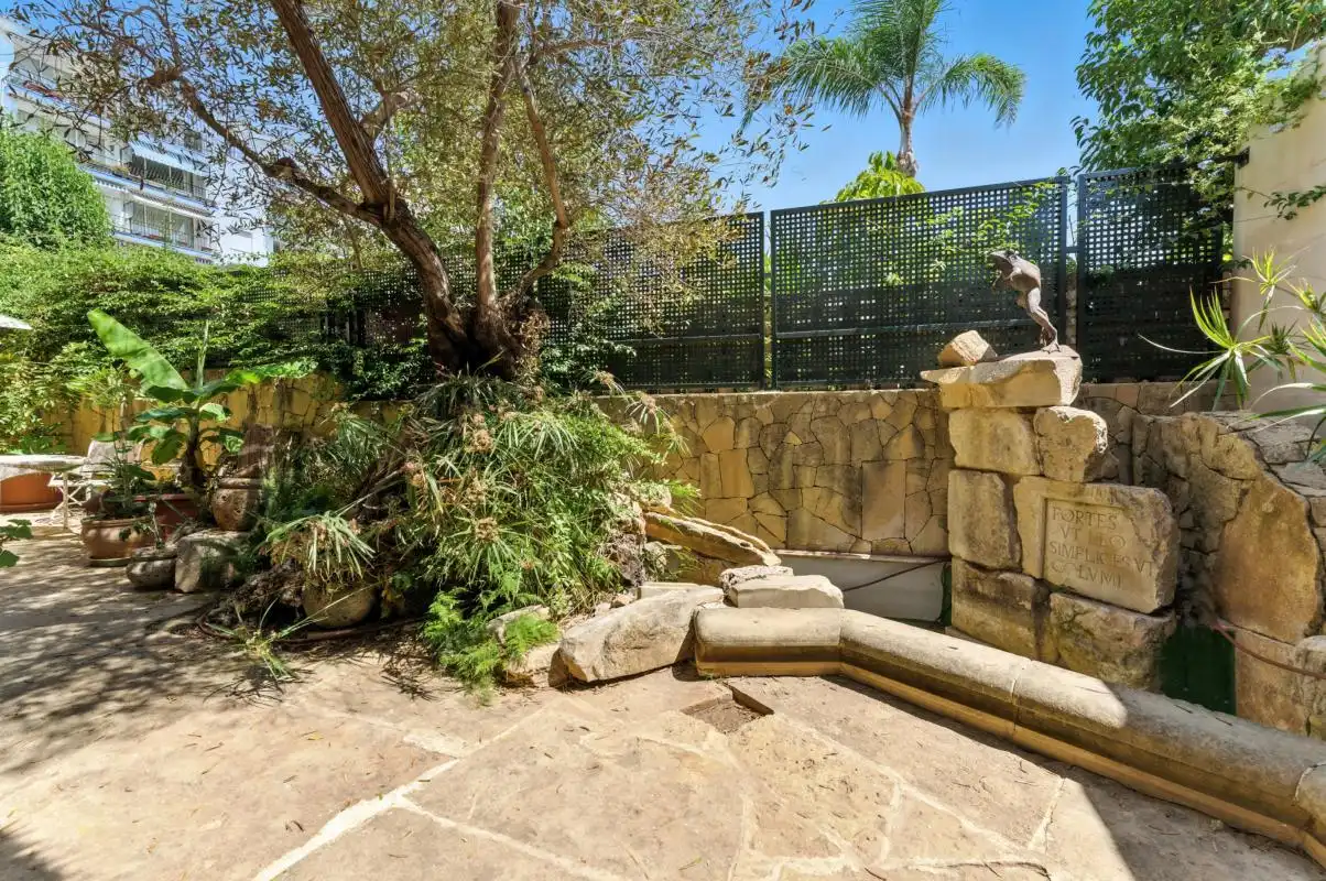Jardí de Casa o xalet en venda en Marbella amb Calefacció, Jardí privat i Terrassa