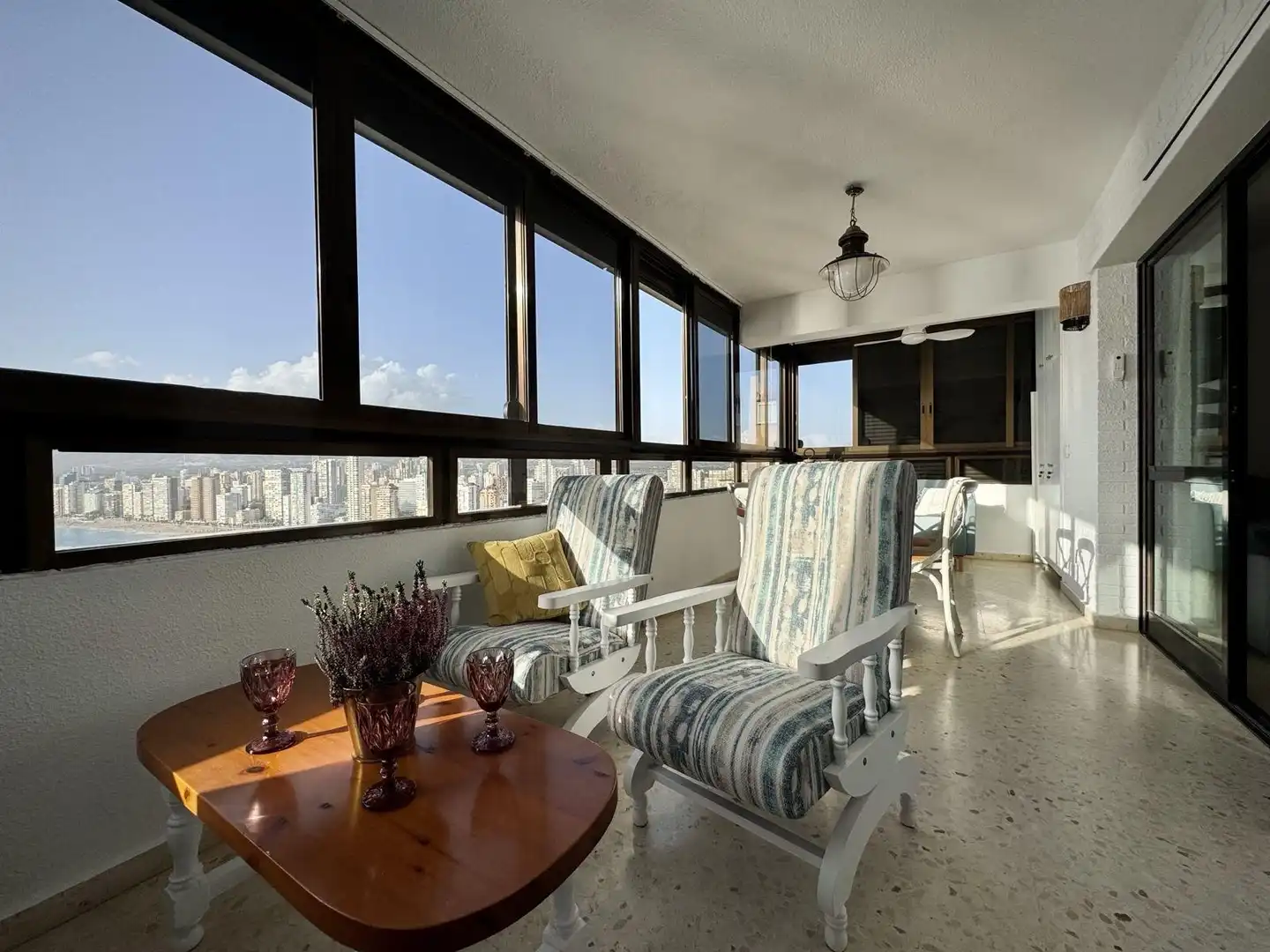 Living room of Apartments for rent in Benidorm  with Air Conditioner, Furnished and Community pool