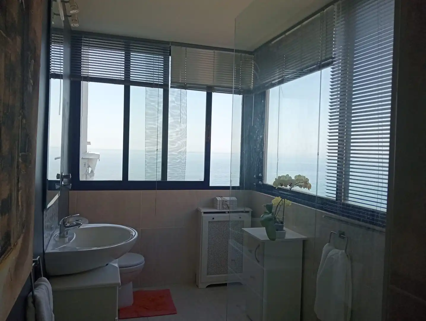 Bathroom of Flat for rent in Peñíscola / Peníscola  with Air Conditioner, Terrace and Swimming Pool