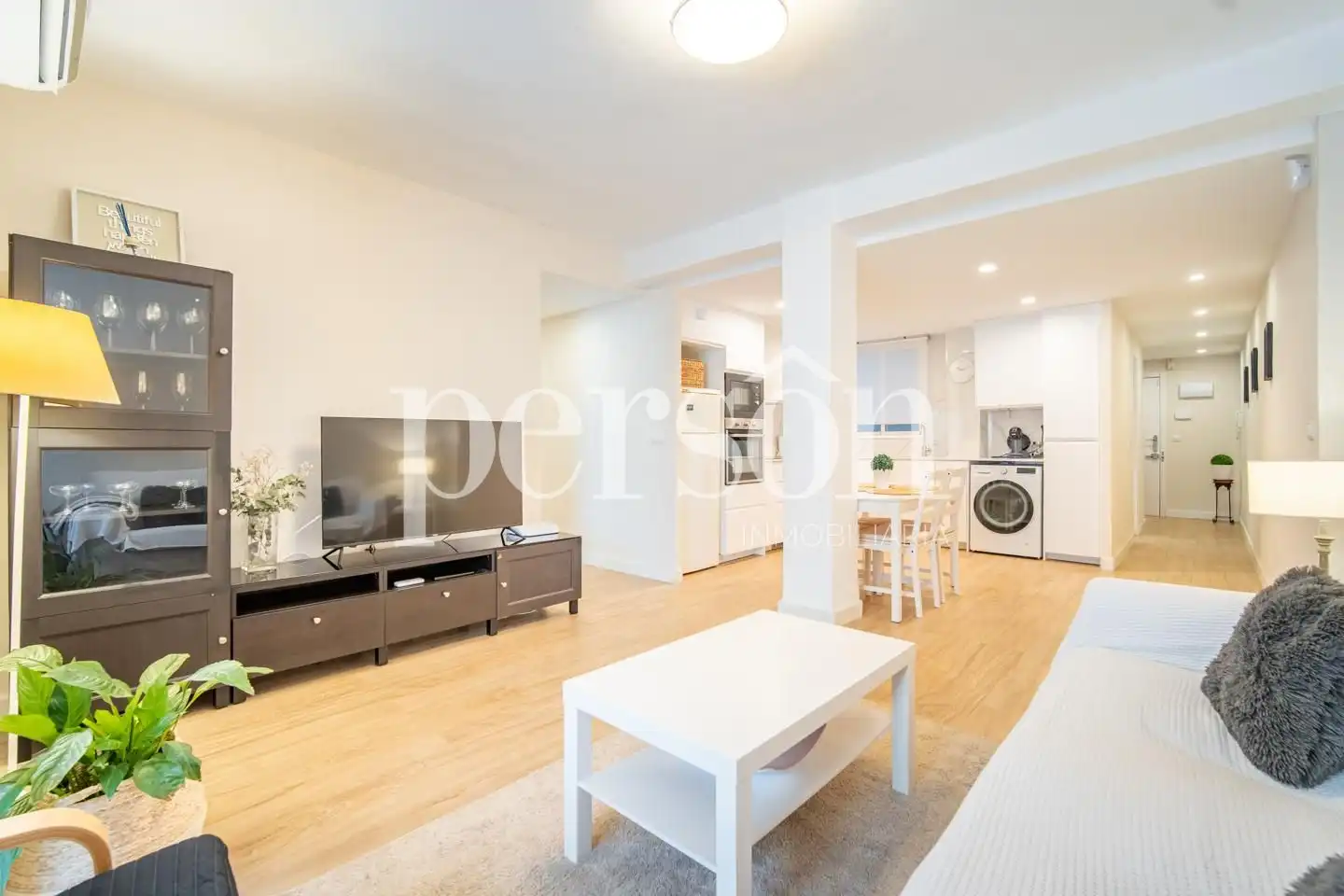 Living room of Flat for sale in Valencia  with Air Conditioner, Private garden and Furnished