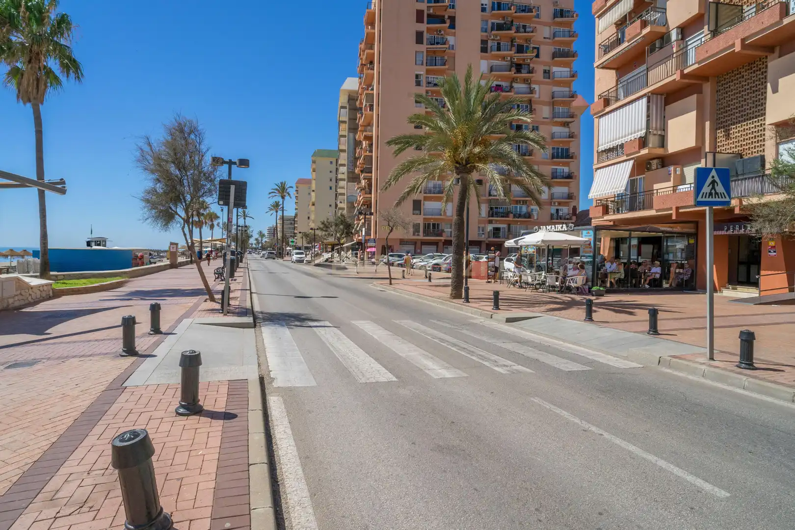 Vista exterior de Piso en venta en Fuengirola con Aire acondicionado, Horno y Lavadora