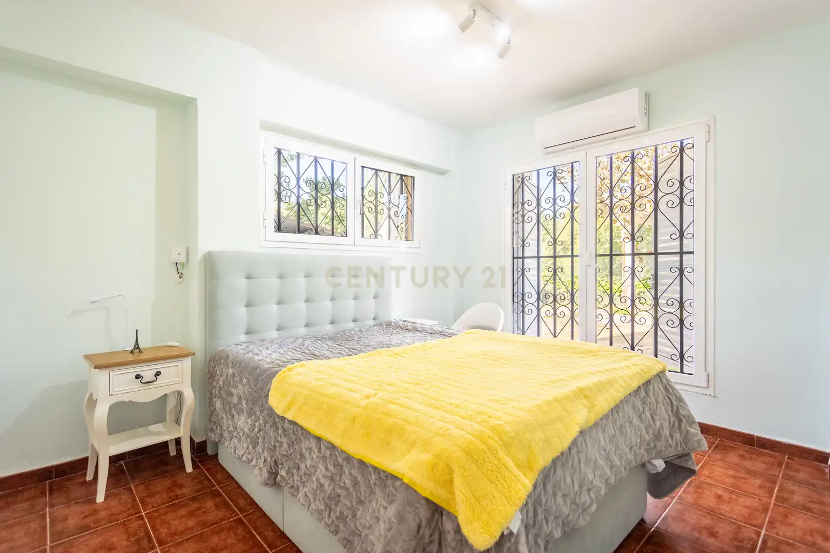 Villa con terrazza in vendita a REINES, imagen 61