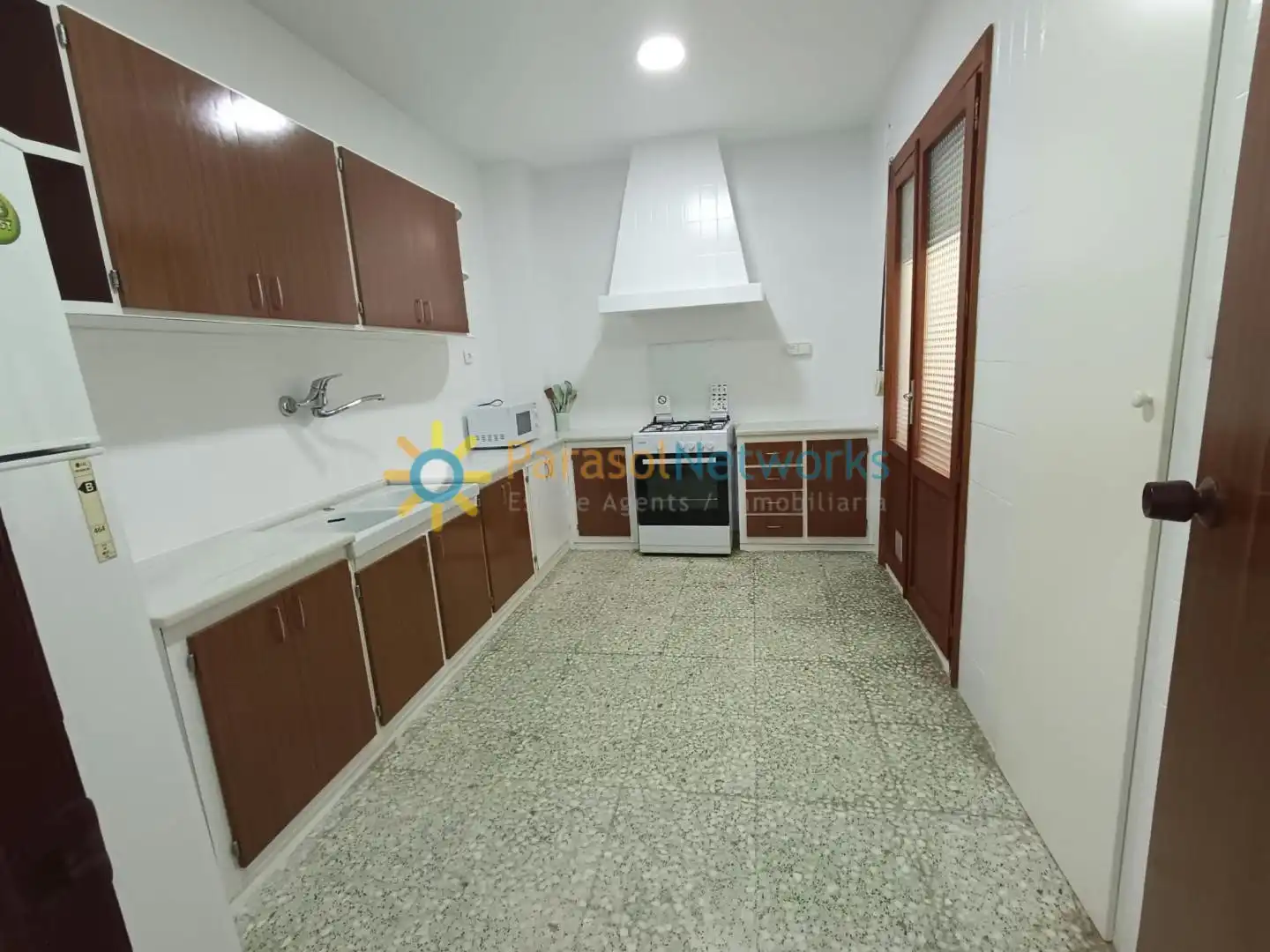 Kitchen of Apartments for rent in Oliva  with Terrace and Furnished