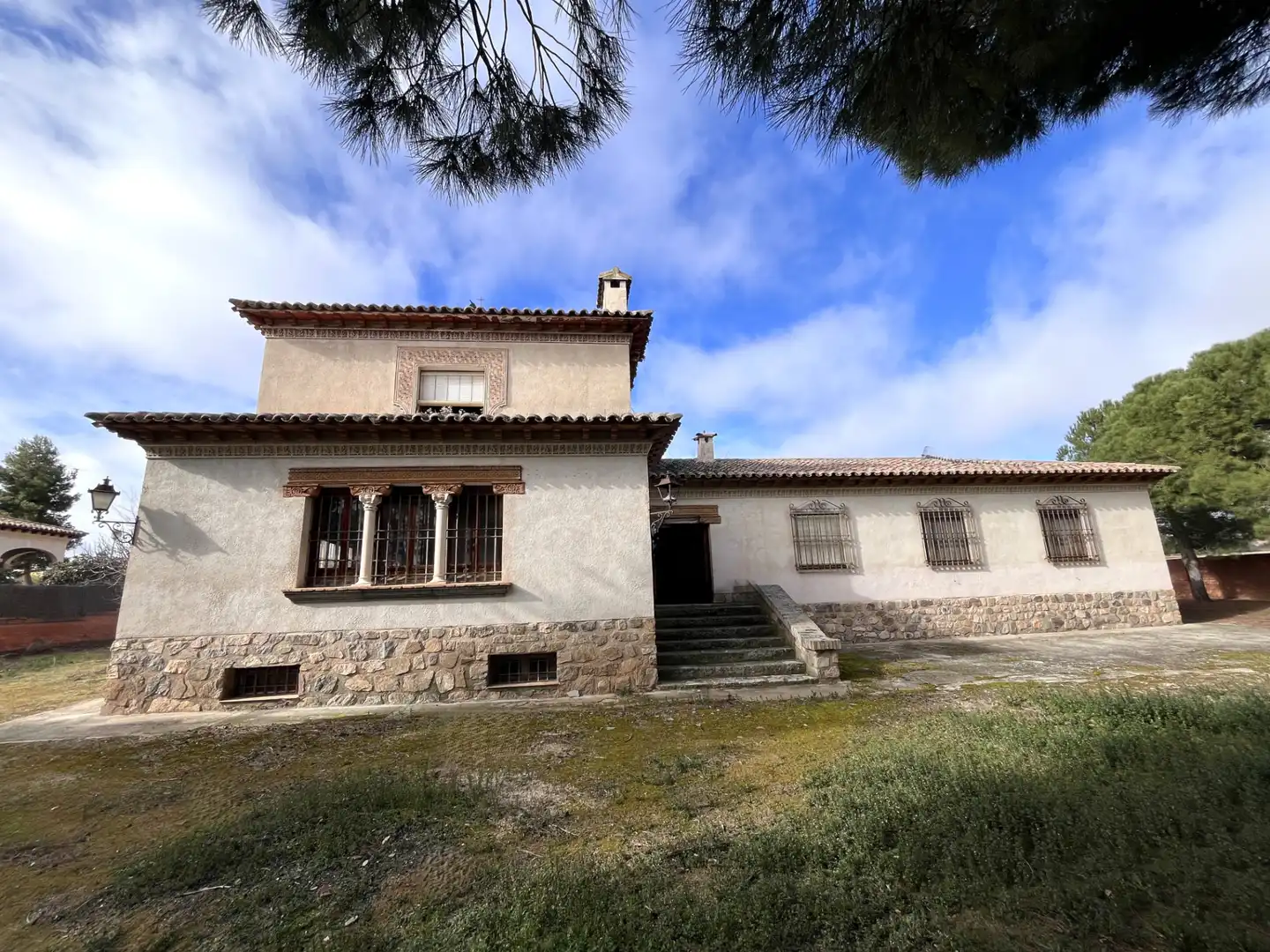 Houses for sale in Cobisa