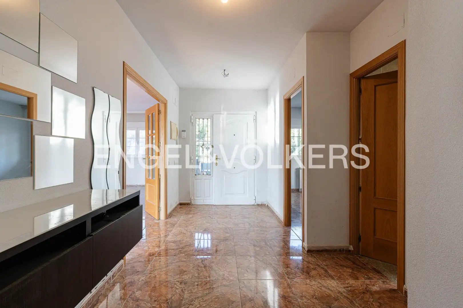 Casa con piscina en venta en Urbanizaciones, imagen 9