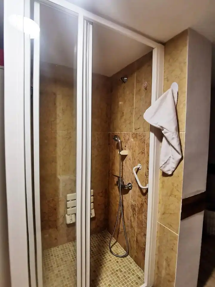 Bany de Pis en venda en Alicante / Alacant amb Aire condicionat, Terrassa i Piscina comunitària