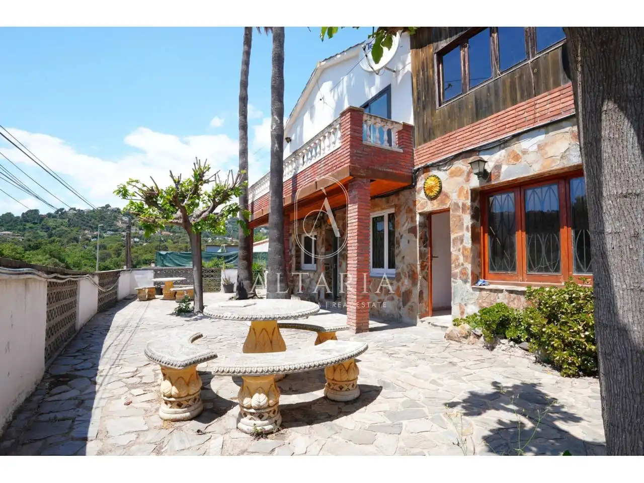 Vista exterior de Casa o chalet en venta en Palafolls con Jardín privado, Piscina y Alarma