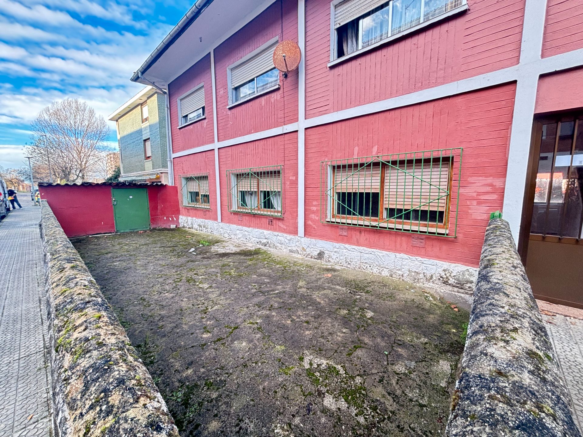 Exterior view of Flat for sale in Santander  with Terrace, Storage room and Furnished