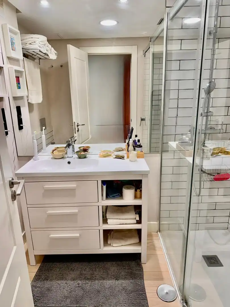 Bany de Pis en venda en A Coruña Capital  amb Calefacció i Traster