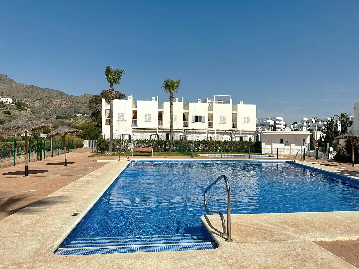 Casa bifamiliare con piscina in vendita a Paseo Del Mediterraneo, imagen 50
