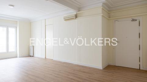 Foto 2 de Apartament de lloguer a Marqués de Cubas, Cortes - Huertas, Madrid