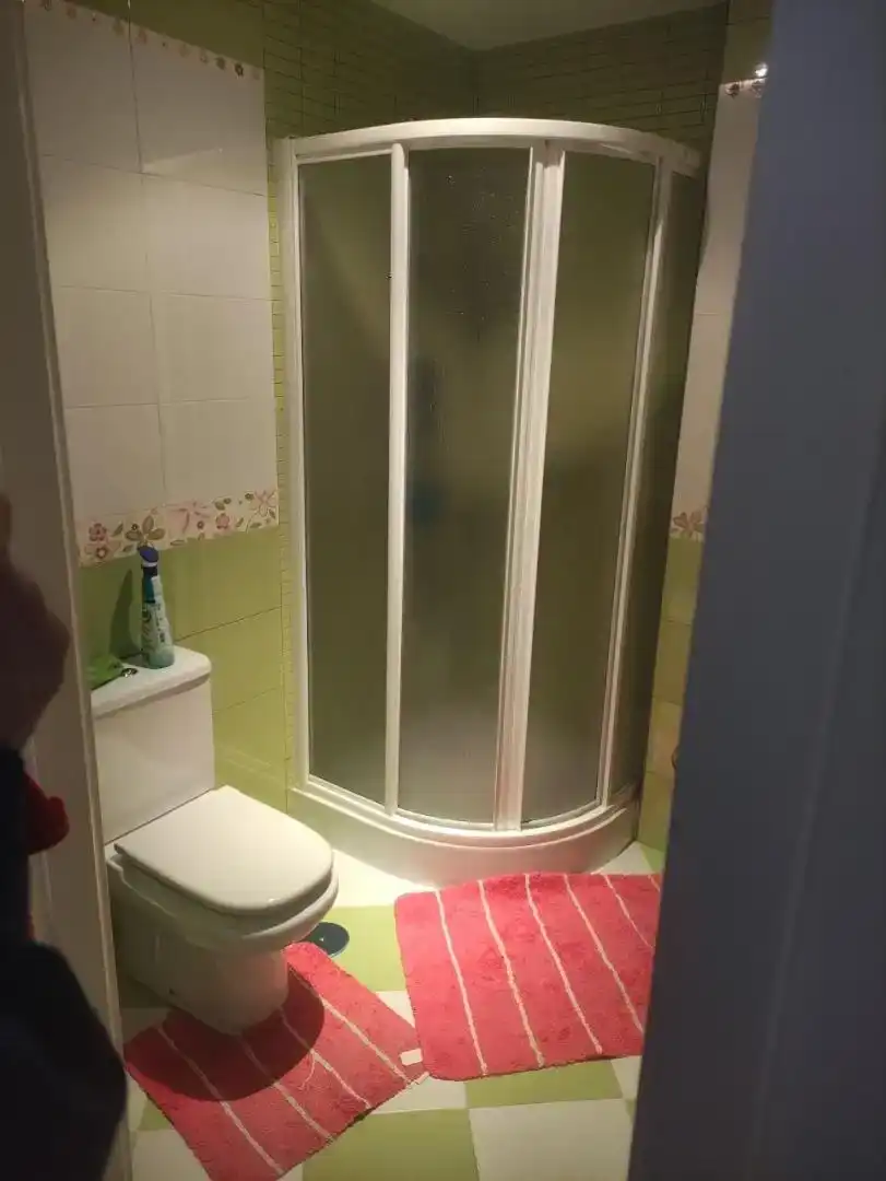 Bany de Dúplex de lloguer en Badajoz Capital amb Aire condicionat i Balcó