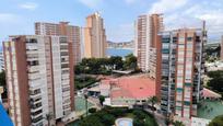 Vista exterior de Apartament en venda en Benidorm amb Aire condicionat, Terrassa i Piscina comunitària