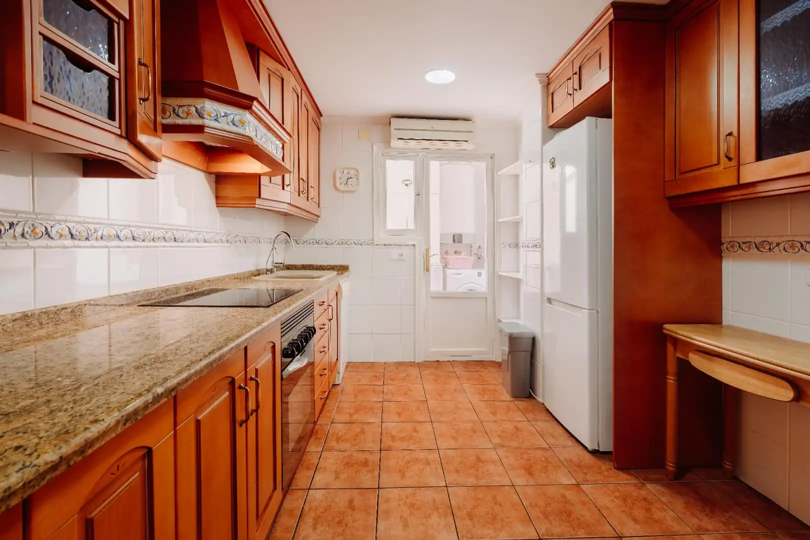Küche von Wohnung zum Verkauf in Alicante / Alacant mit Klimaanlage, Heizung und Terrasse