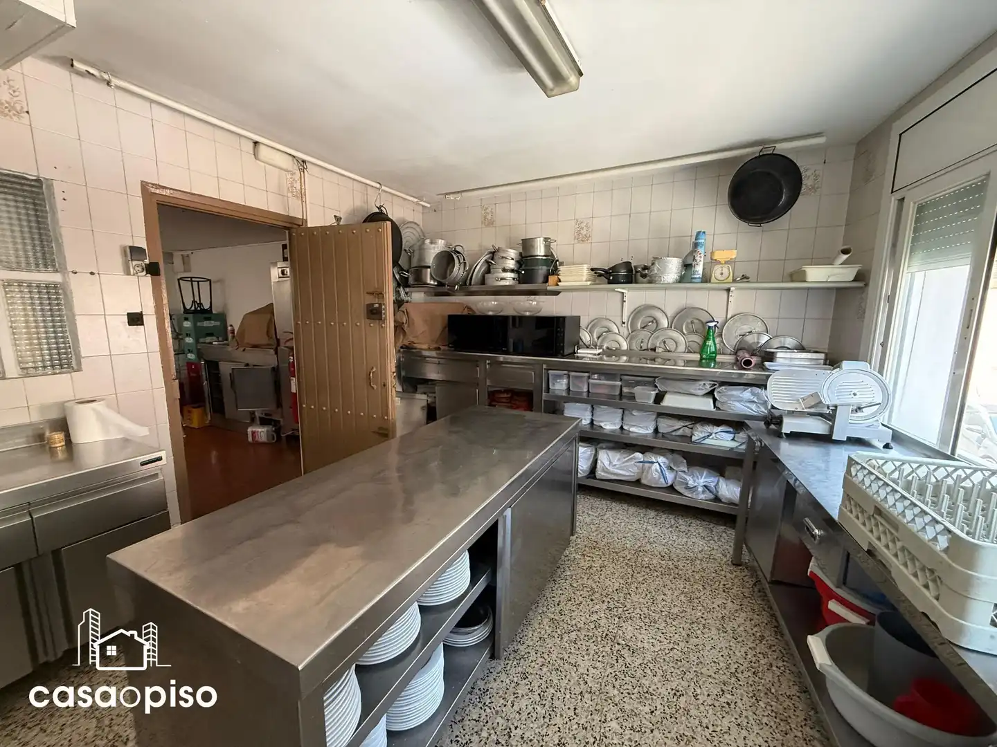Cocina de Casa adosada en venta en Terrassa con Aire acondicionado, Calefacción y Trastero
