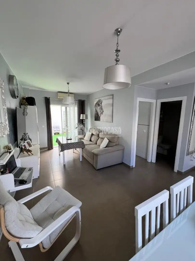 Sala d'estar de Casa adosada en venda en Almonte amb Aire condicionat, Calefacció i Traster