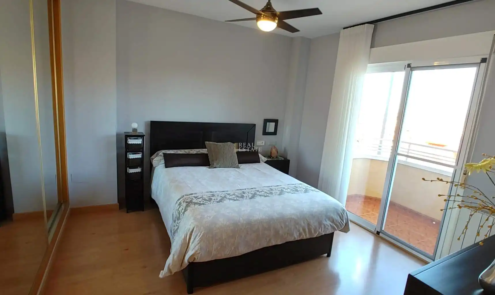 Detached homes for sale in C. Virgilio, Garres y Lages