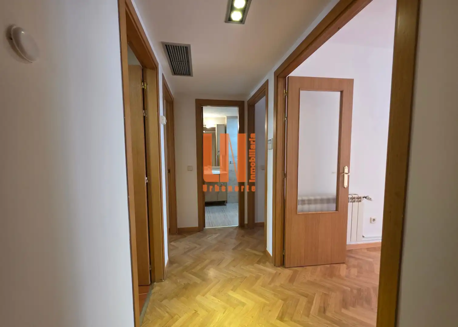 Flat for rent in Madrid  with Air Conditioner, Heating and Parquet flooring