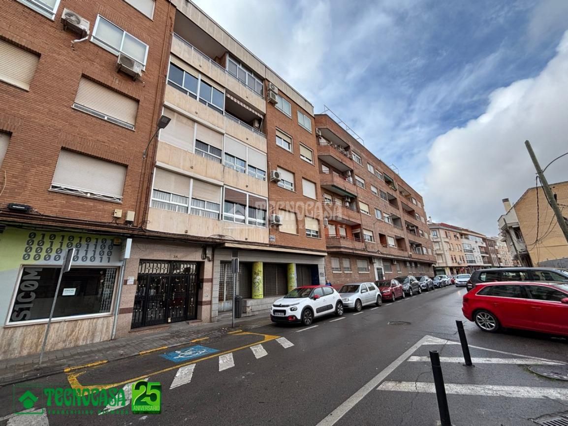 Vista exterior de Pis en venda en Ciudad Real Capital amb Aire condicionat i Calefacció