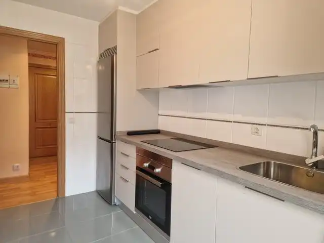 Cocina de Apartamento en venta en Teo con Calefacción, Jardín privado y Parquet